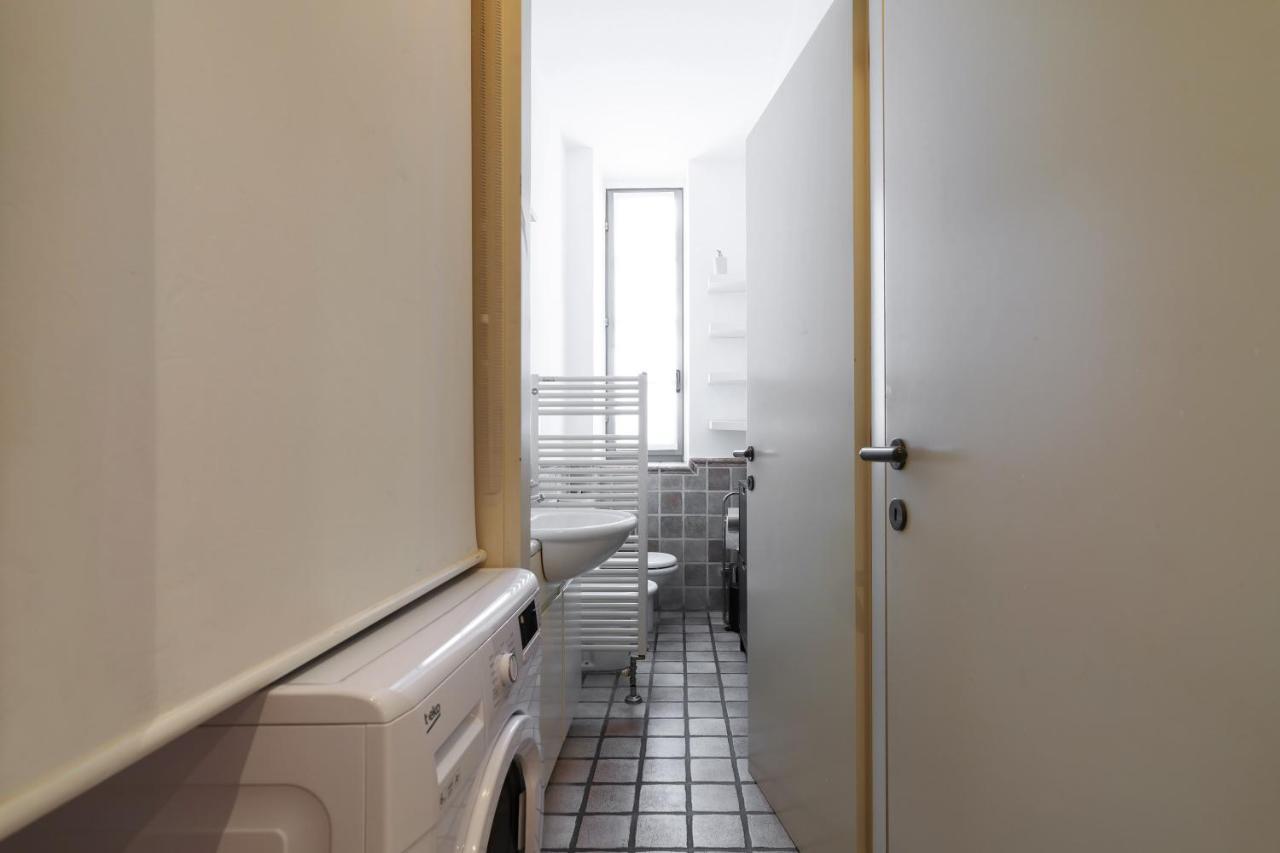 Charming San Babila Apt. 米兰 外观 照片